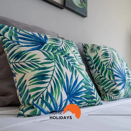 #227 Sunflower Flat By Holidays شقة *